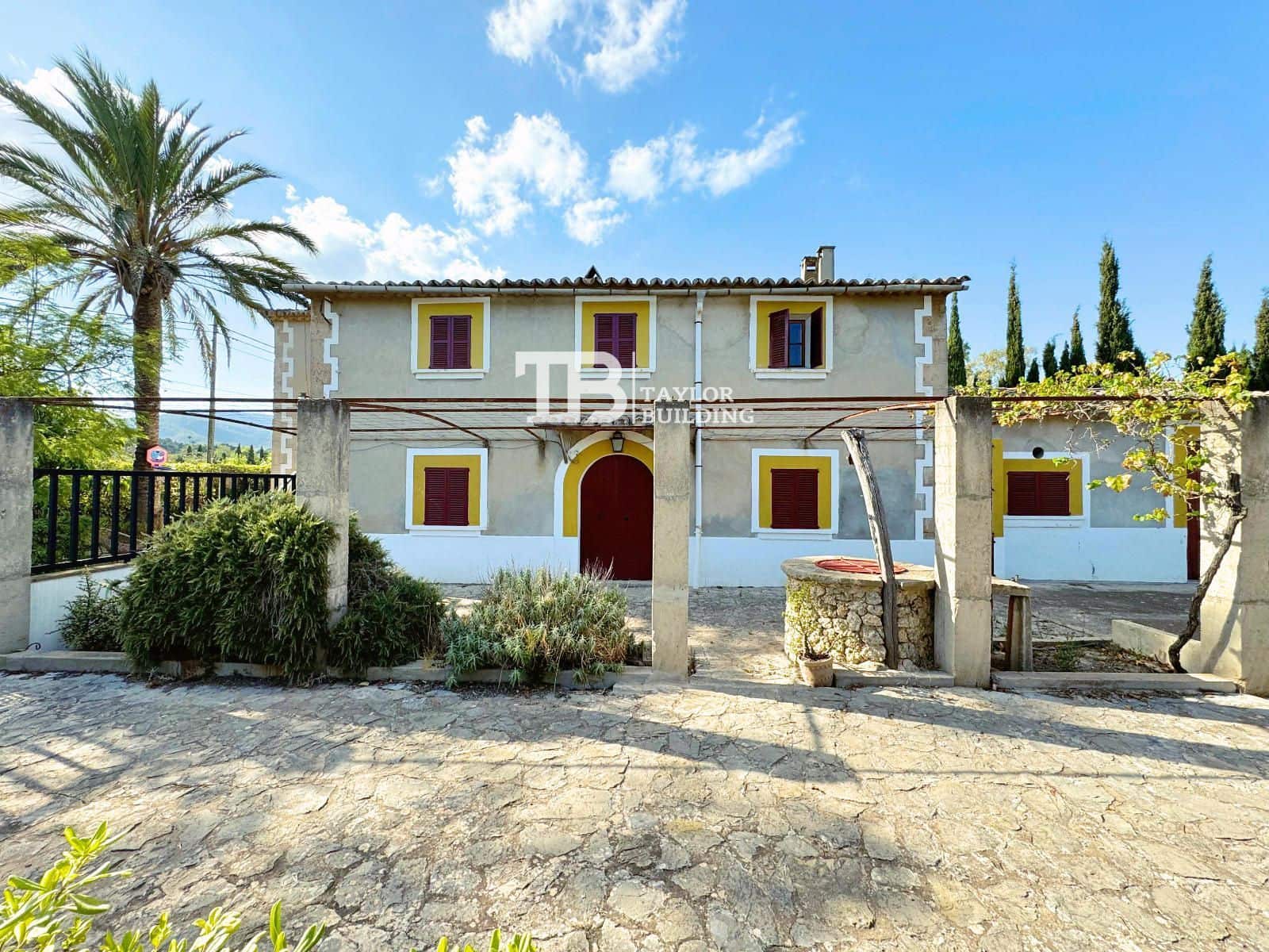 8 soverom Villa til salgs i Establiments med garasje - € 1 399 990 (Ref: 9108096)