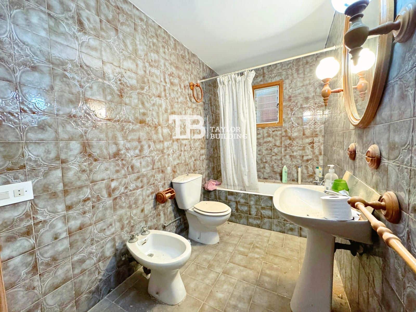 8 soverom Villa til salgs i Establiments med garasje - € 1 399 990 (Ref: 9108096)