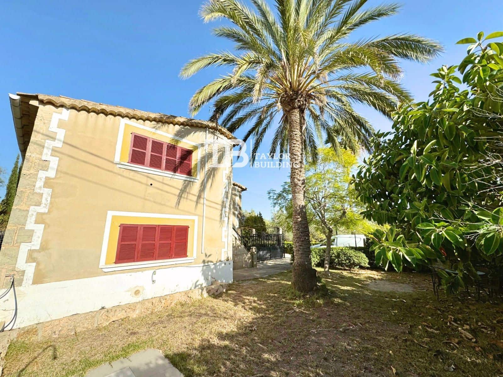 8 soverom Villa til salgs i Establiments med garasje - € 1 399 990 (Ref: 9108096)