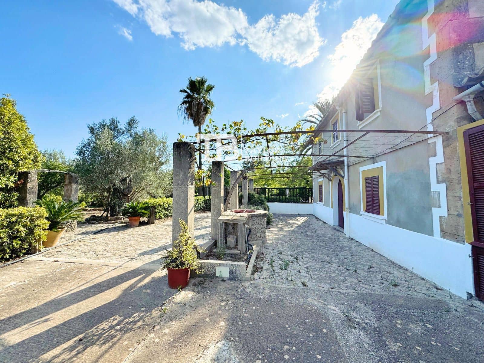 8 soverom Villa til salgs i Establiments med garasje - € 1 399 990 (Ref: 9108096)