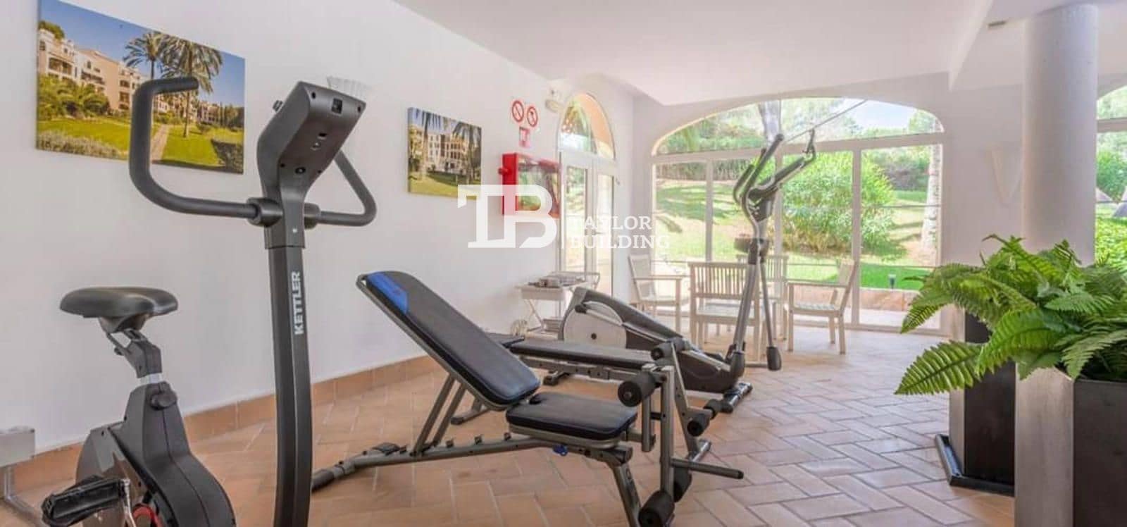 2 soveværelse Penthouse til salg i Portals Nous med swimmingpool garage - € 550.000 (Ref: 9133727)