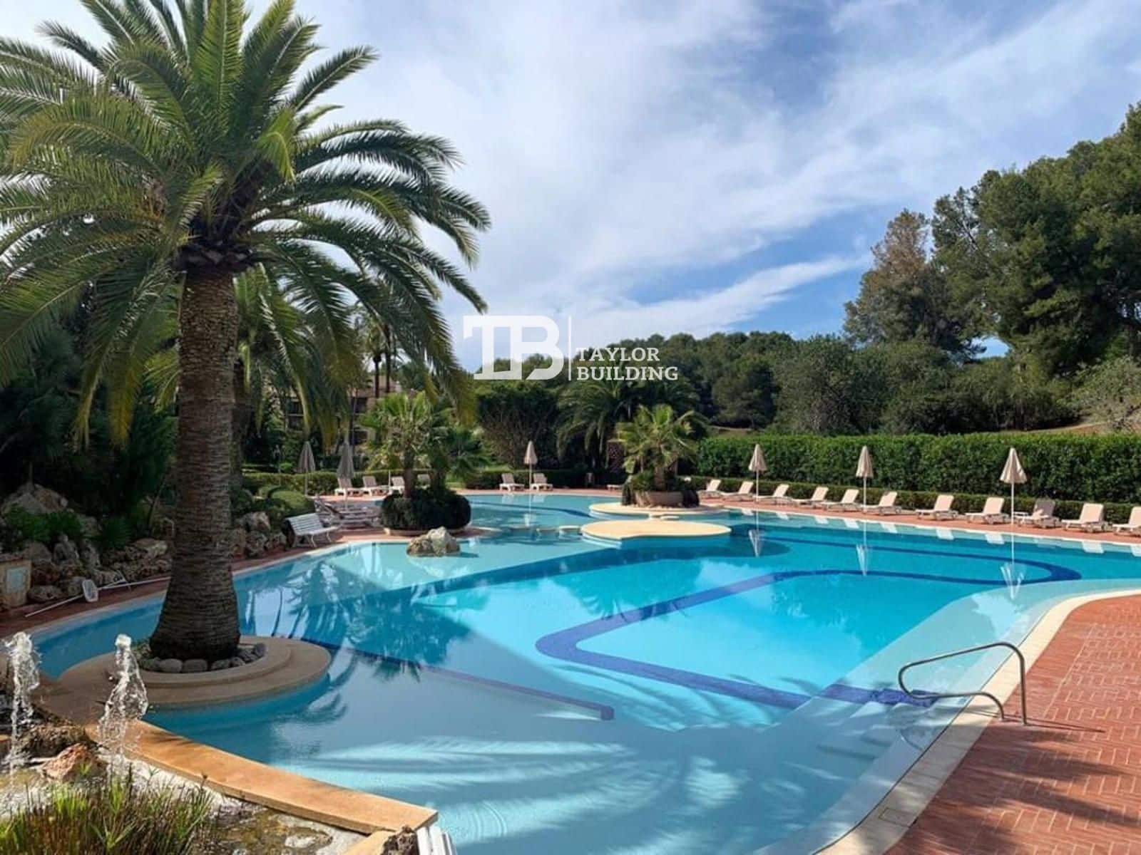 2 soveværelse Penthouse til salg i Portals Nous med swimmingpool garage - € 550.000 (Ref: 9133727)