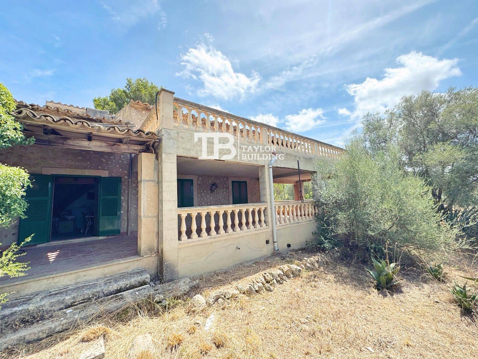 5 soveværelse Villa til salg i Alaro med swimmingpool garage - € 2.800.000 (Ref: 9210537)