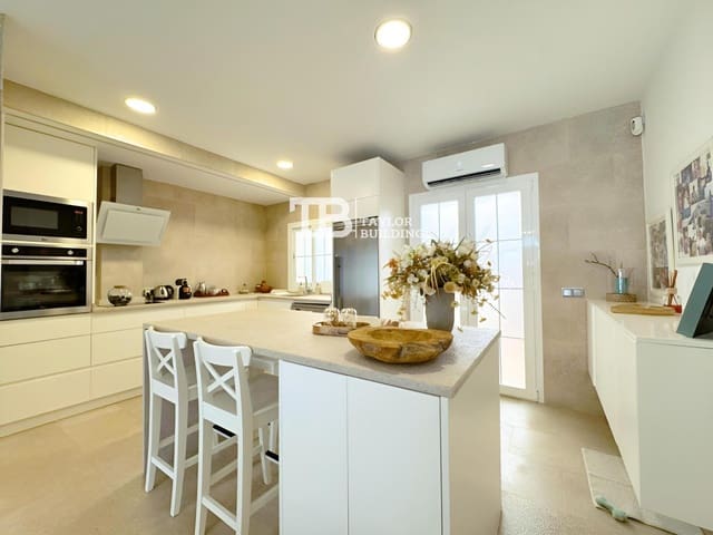 3 bedroom Townhouse for sale in El Viver, Palma de Mallorca with garage - € 495,000 (Ref: 9231992)