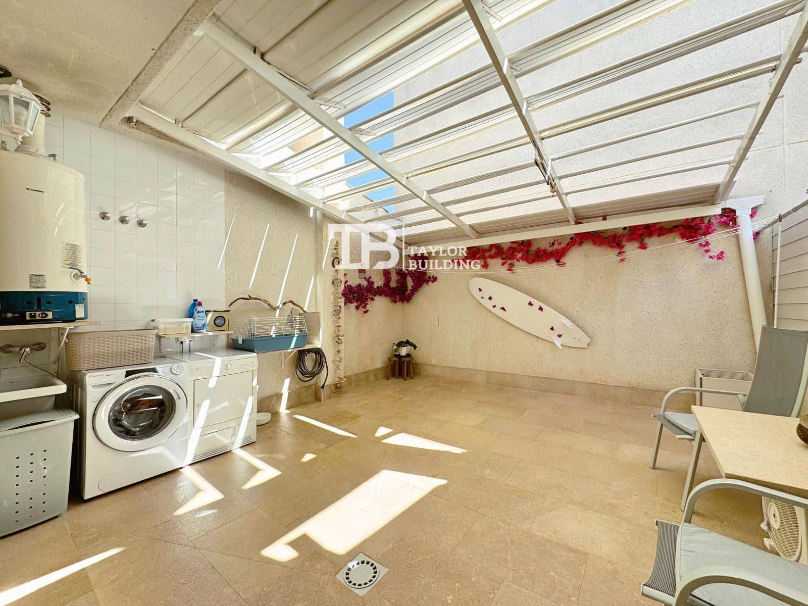 3 bedroom Townhouse for sale in Palma de Mallorca with garage - € 495,000 (Ref: 9231992)