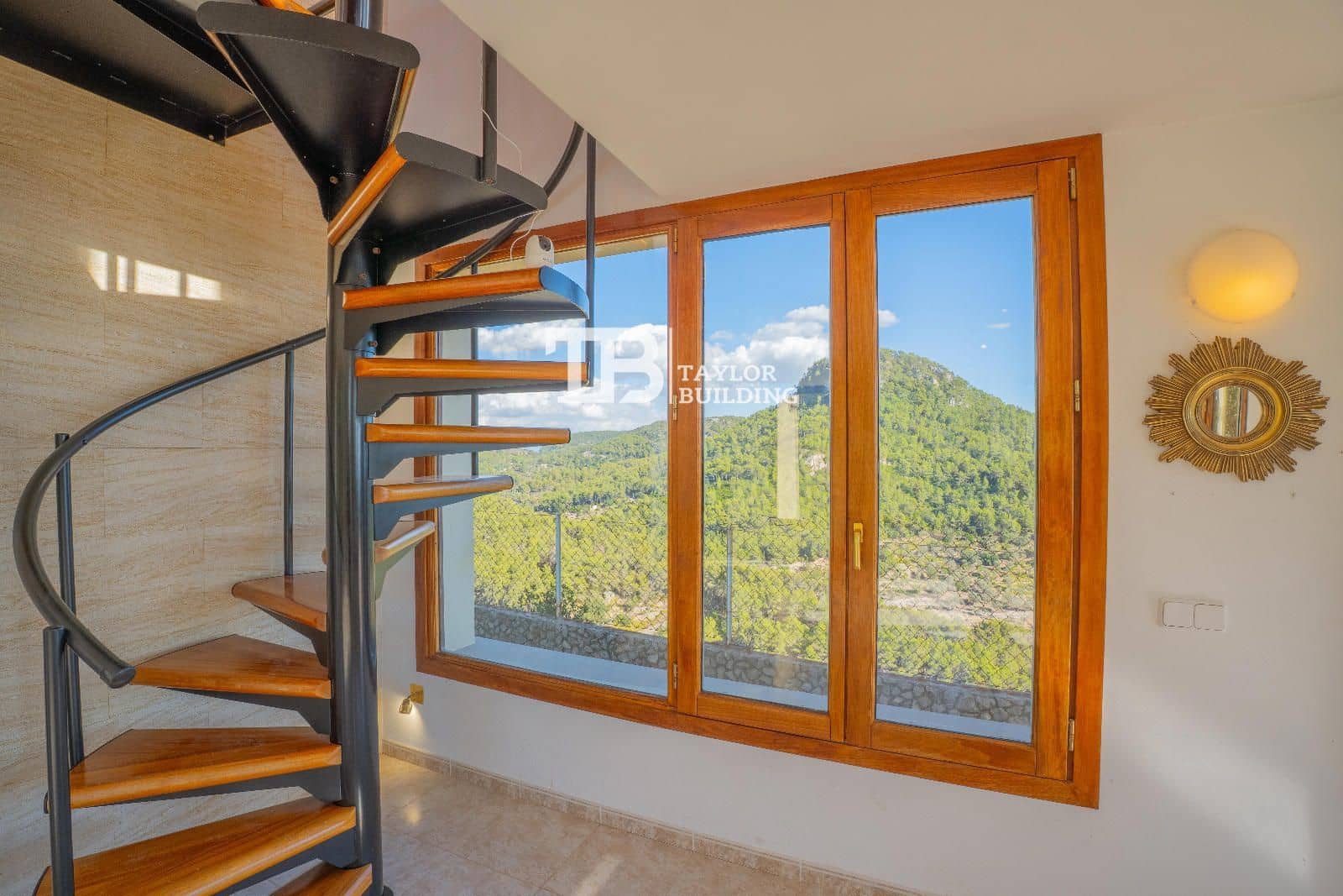 4 soveværelse Villa til salg i Galilea med swimmingpool garage - € 1.250.000 (Ref: 9235803)