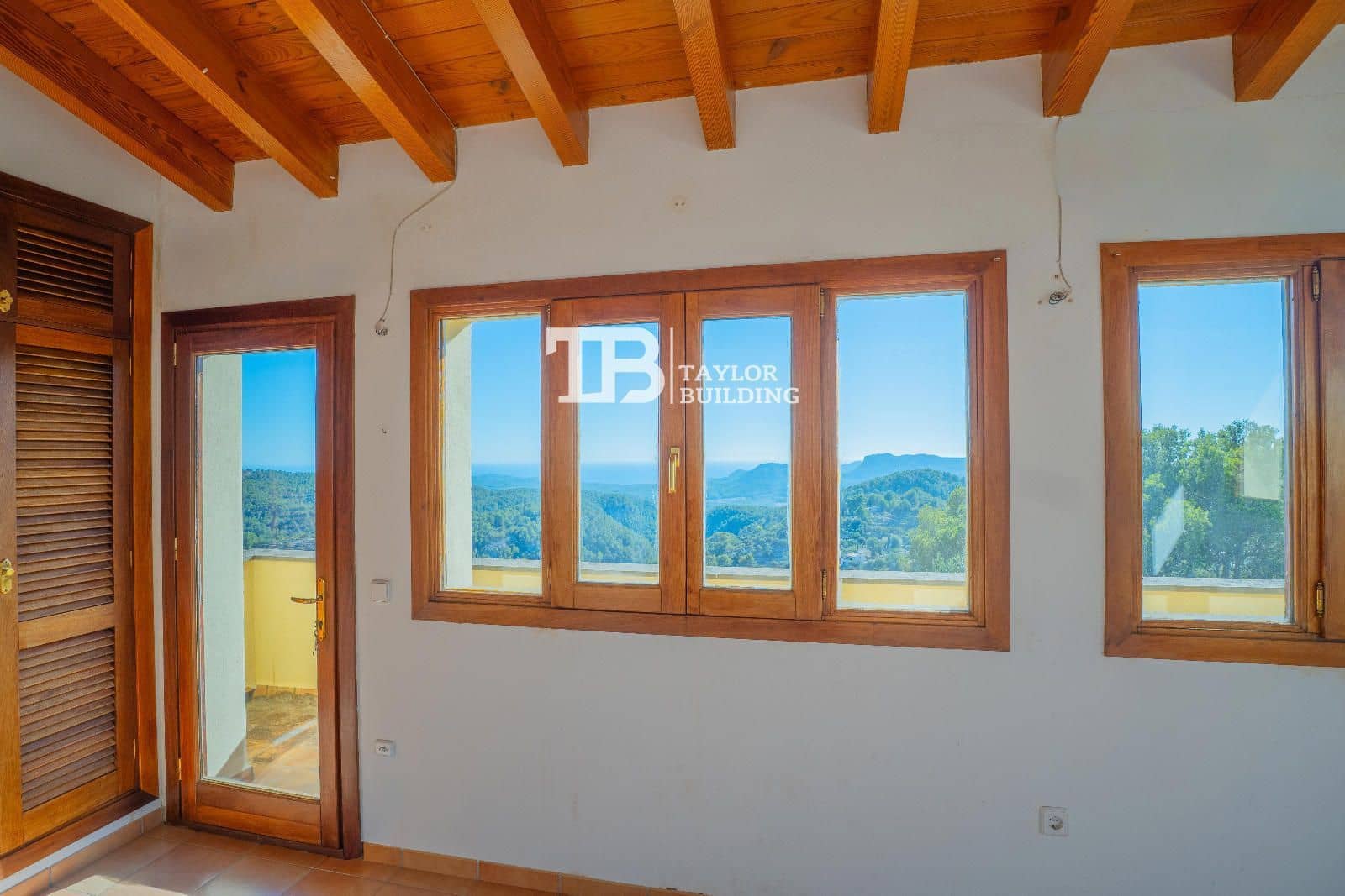 4 soveværelse Villa til salg i Galilea med swimmingpool garage - € 1.250.000 (Ref: 9235803)