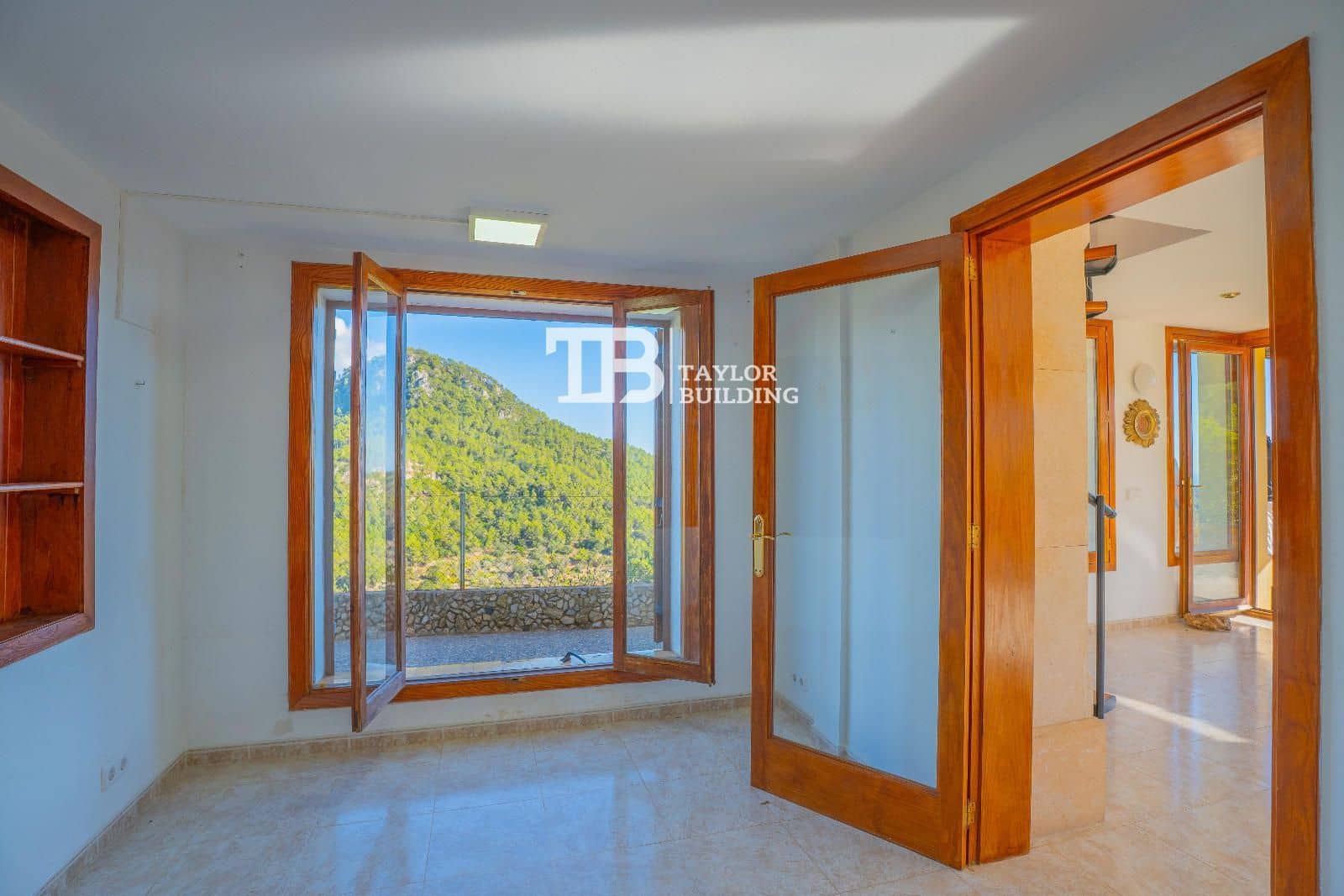 4 soveværelse Villa til salg i Galilea med swimmingpool garage - € 1.250.000 (Ref: 9235803)