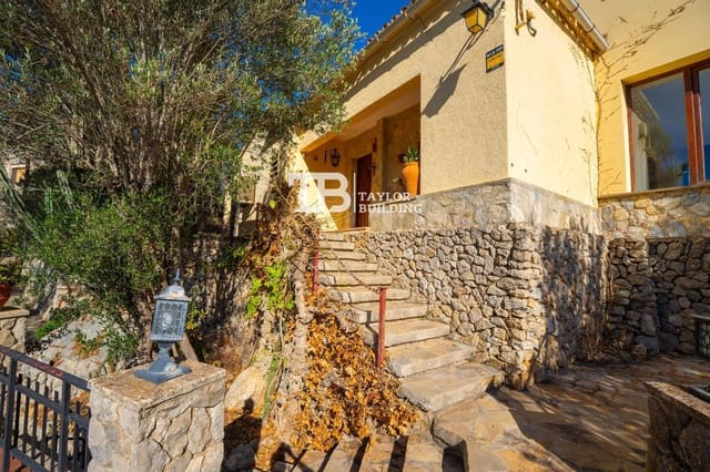 4 slaapkamer Villa te koop in Galilea, Puigpunyent met zwembad garage - € 1.250.000 (Ref: 9235803)