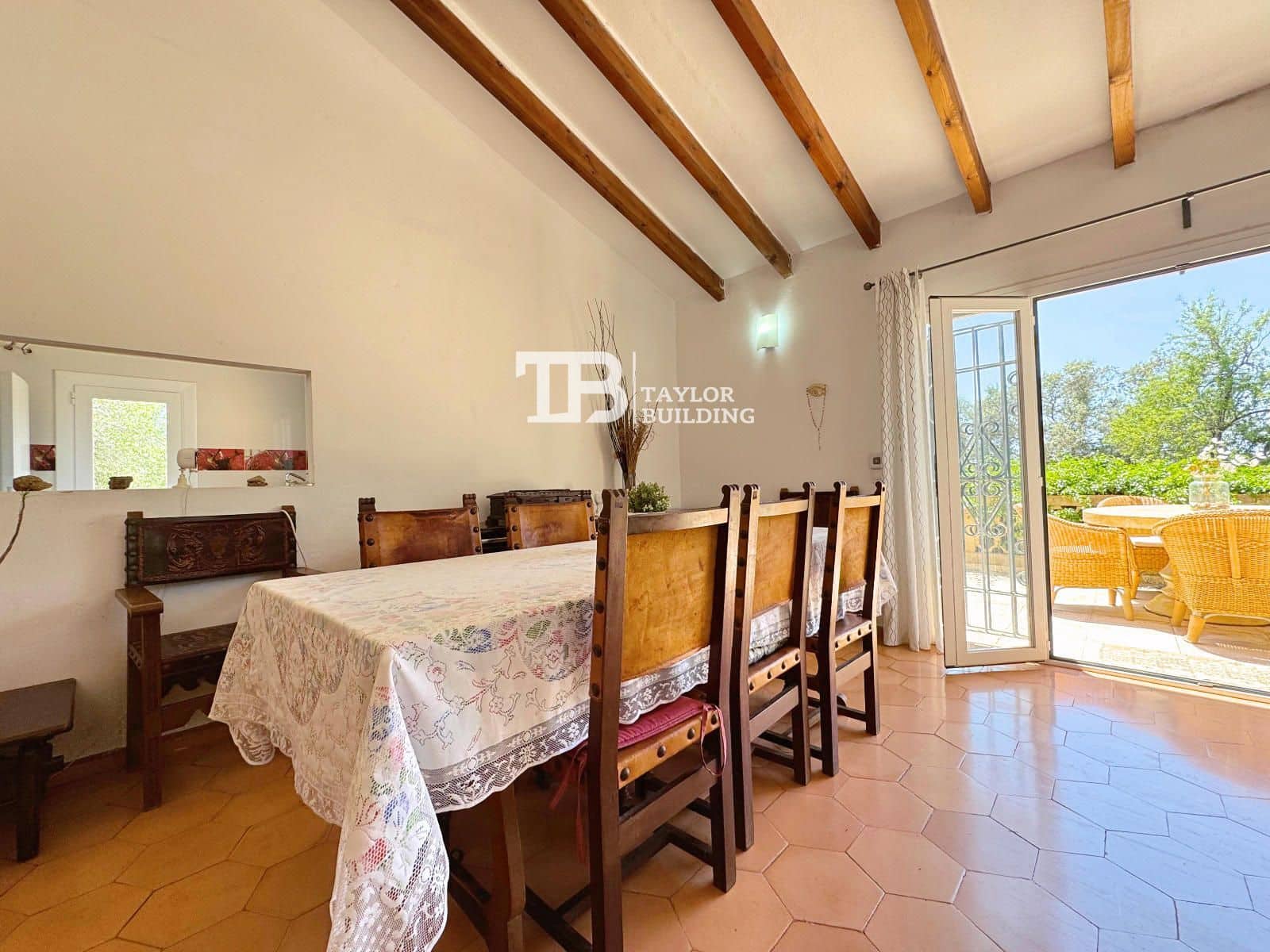 4 soverom Villa til salgs i Llucmajor med svømmebasseng garasje - € 660 000 (Ref: 9254070)