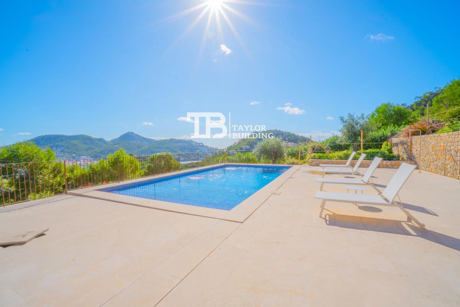 4 soveværelse Villa til salg i Andratx med swimmingpool garage - € 15.750.000 (Ref: 9325408)