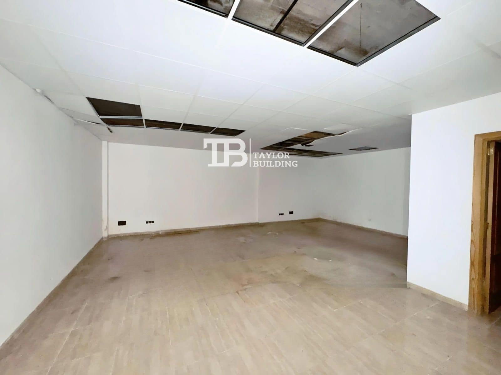 Erhverv til salg i Andratx med garage - € 300.000 (Ref: 9345344)