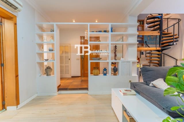 4 bedroom Flat for sale in Plaça de Toros, Palma de Mallorca - € 495,000 (Ref: 9360319)