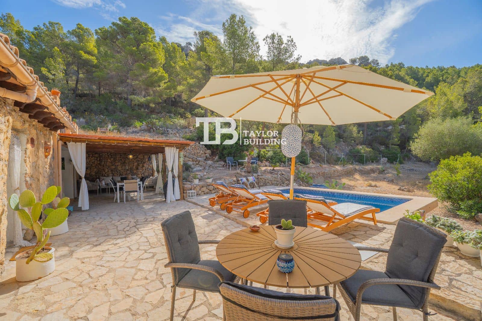 4 soveværelse Villa til salg i L'Arraco / S'Arraco med swimmingpool garage - € 5.995.000 (Ref: 9362981)