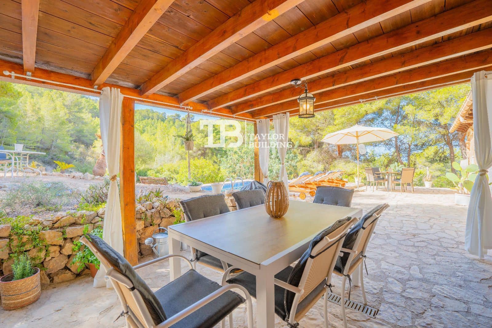 4 soveværelse Villa til salg i L'Arraco / S'Arraco med swimmingpool garage - € 5.995.000 (Ref: 9362981)