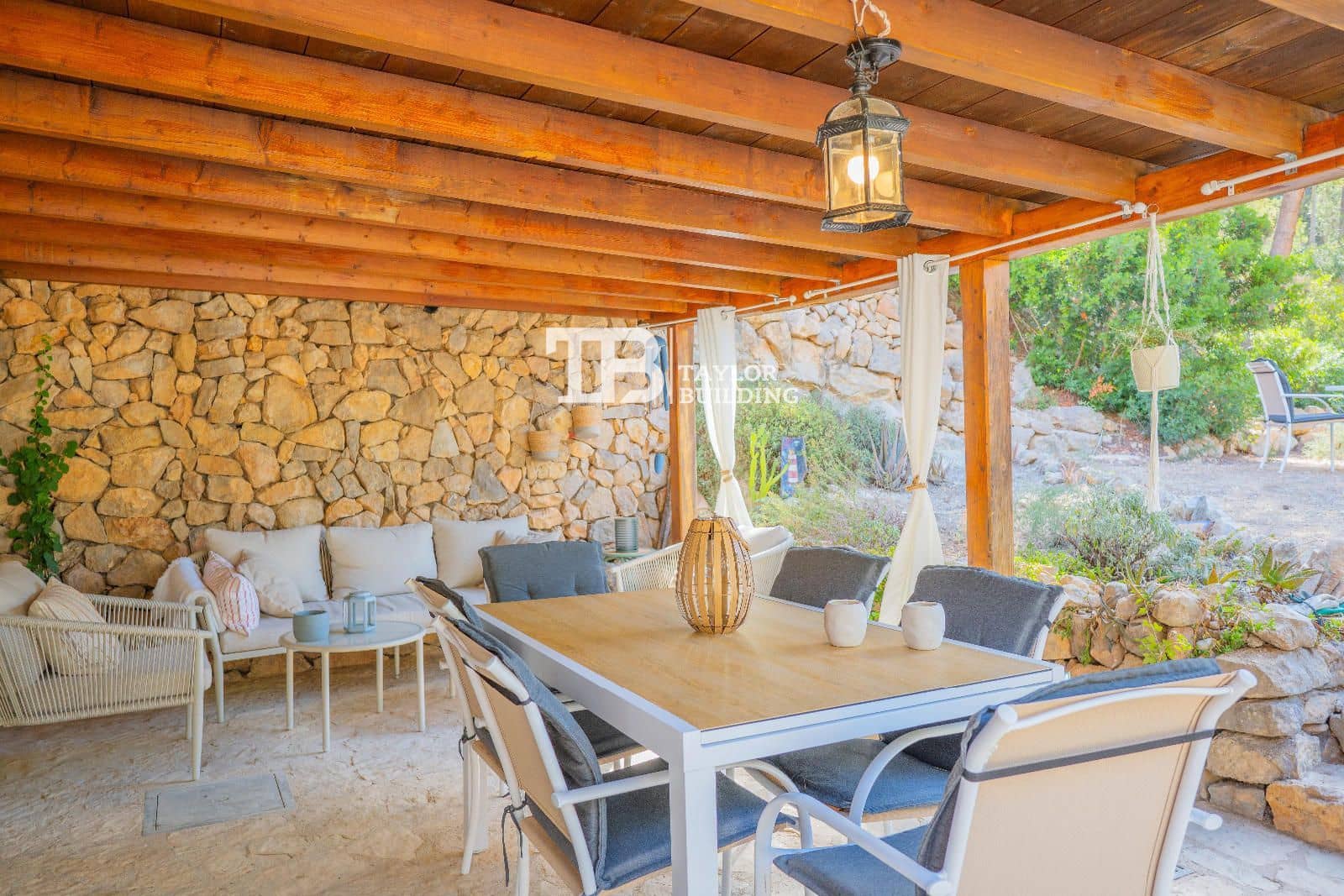 4 soveværelse Villa til salg i L'Arraco / S'Arraco med swimmingpool garage - € 5.995.000 (Ref: 9362981)