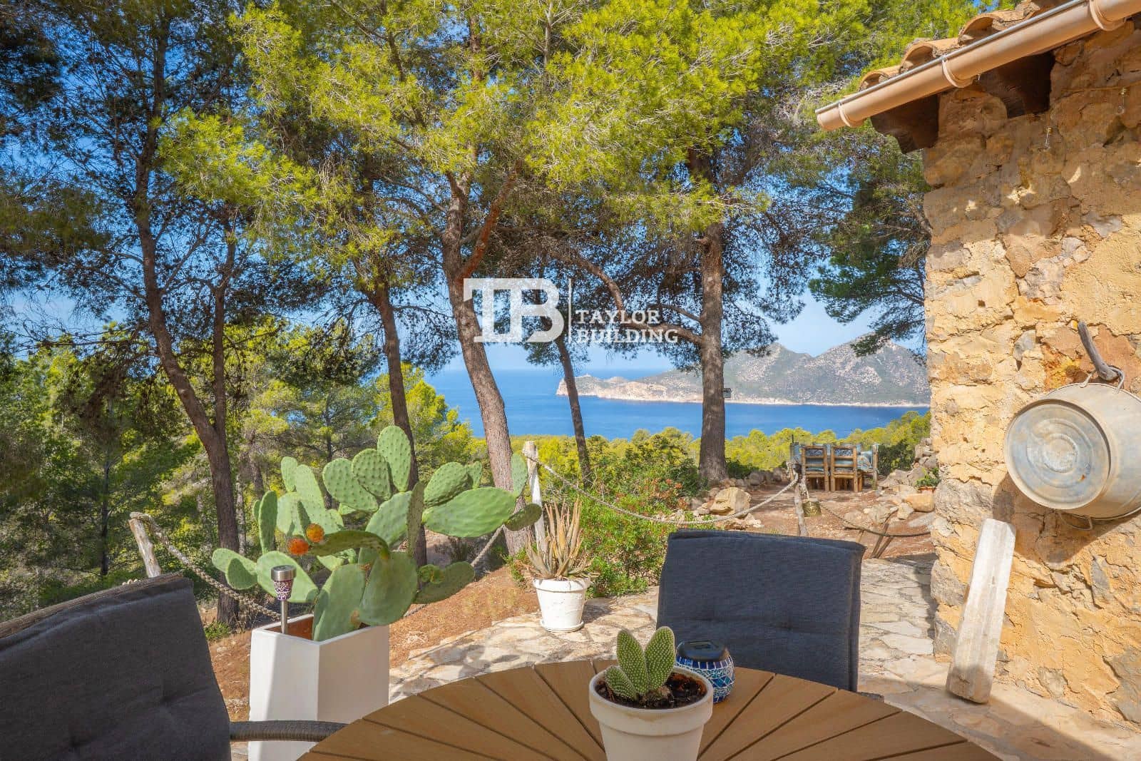 4 soveværelse Villa til salg i L'Arraco / S'Arraco med swimmingpool garage - € 5.995.000 (Ref: 9362981)