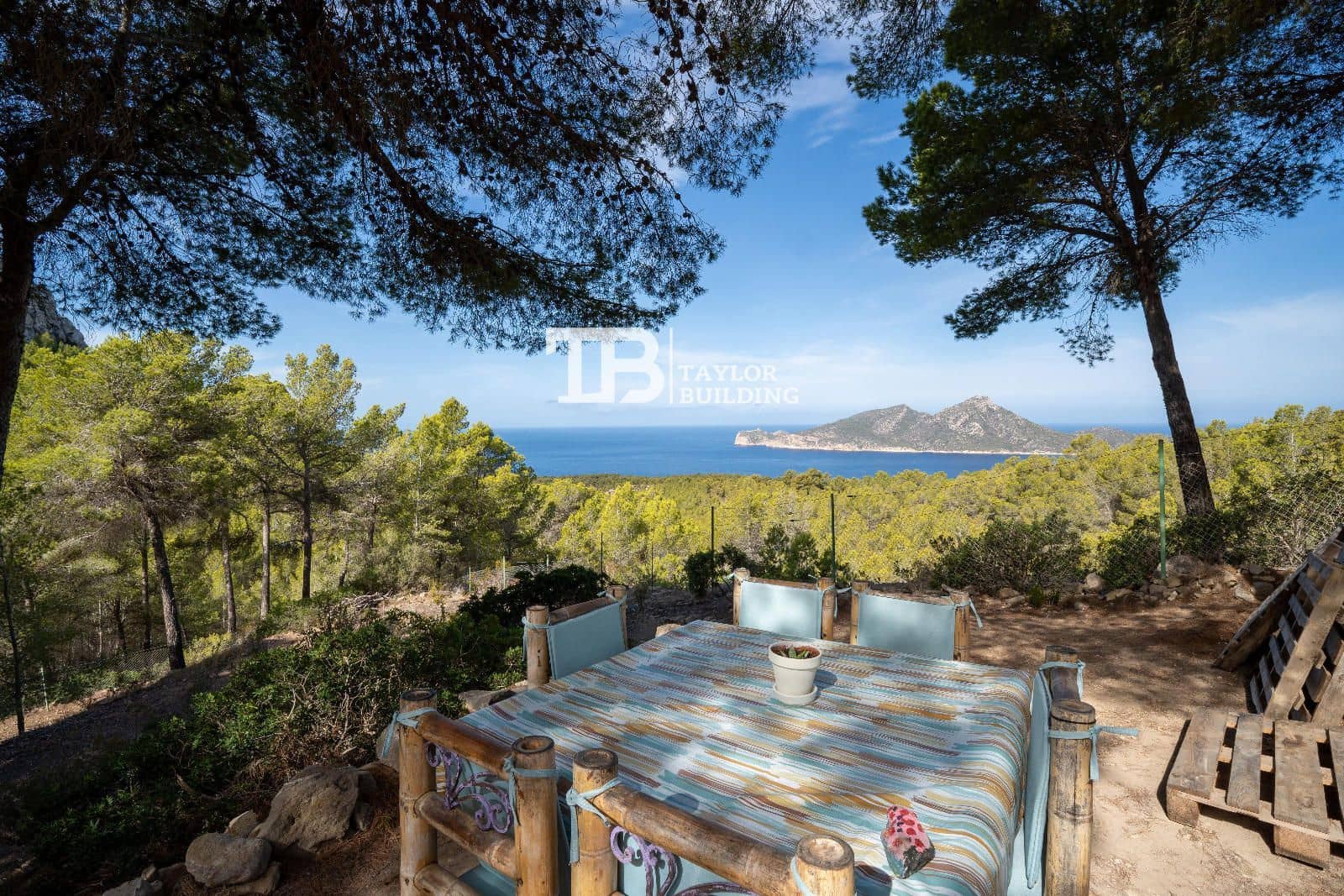 4 soveværelse Villa til salg i L'Arraco / S'Arraco med swimmingpool garage - € 5.995.000 (Ref: 9362981)