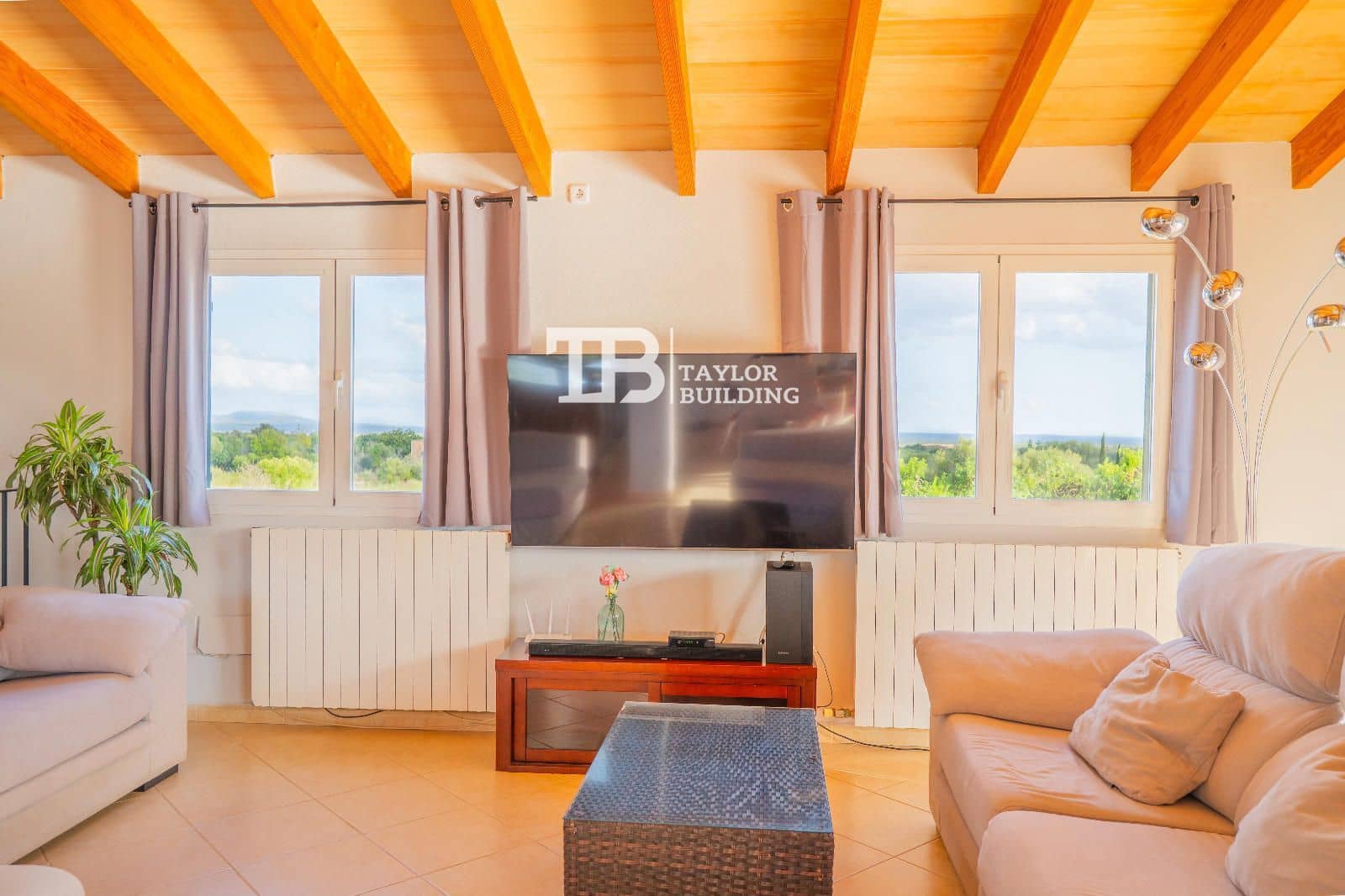 3 soveværelse Villa til salg i Campos med garage - € 1.250.000 (Ref: 9377999)