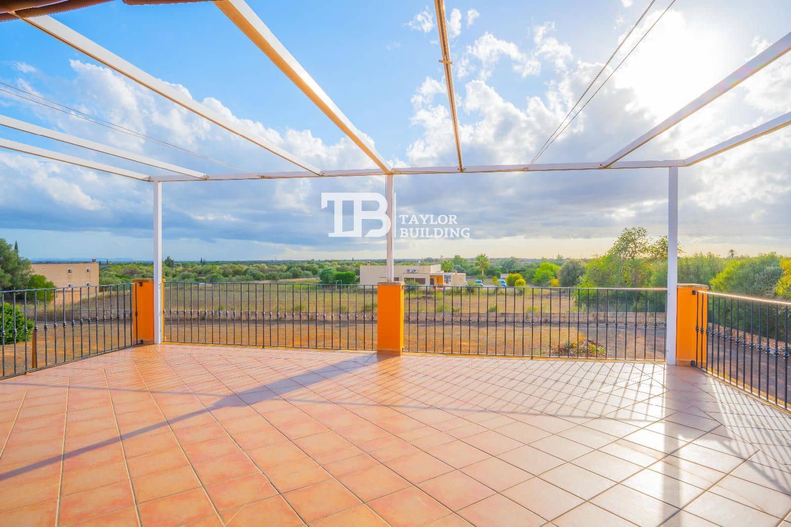 3 soveværelse Villa til salg i Campos med garage - € 1.250.000 (Ref: 9377999)