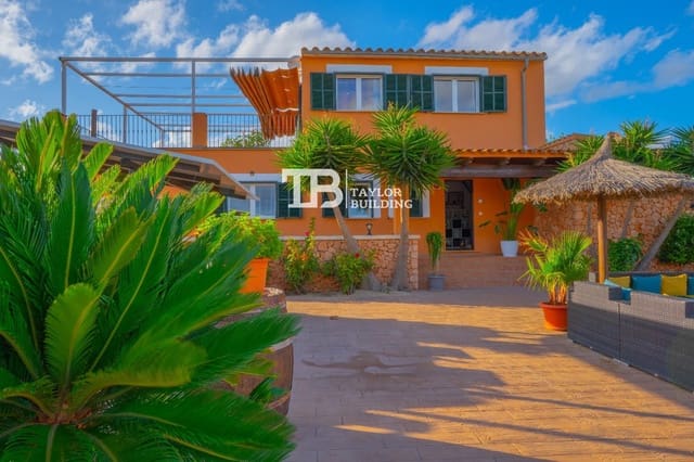 3 soveværelse Villa til salg i Campos med garage - € 1.250.000 (Ref: 9377999)