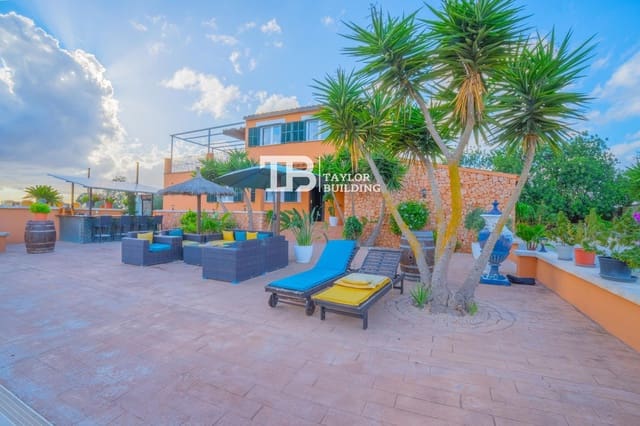 3 soveværelse Villa til salg i Campos med garage - € 1.250.000 (Ref: 9377999)