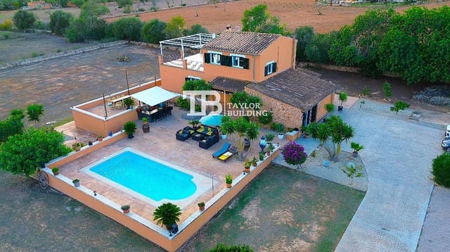 3 soveværelse Villa til salg i Campos med garage - € 1.250.000 (Ref: 9377999)