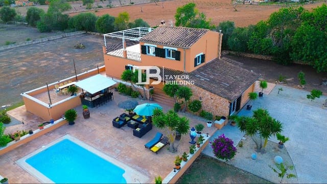 3 soveværelse Villa til salg i Campos med garage - € 1.250.000 (Ref: 9377999)