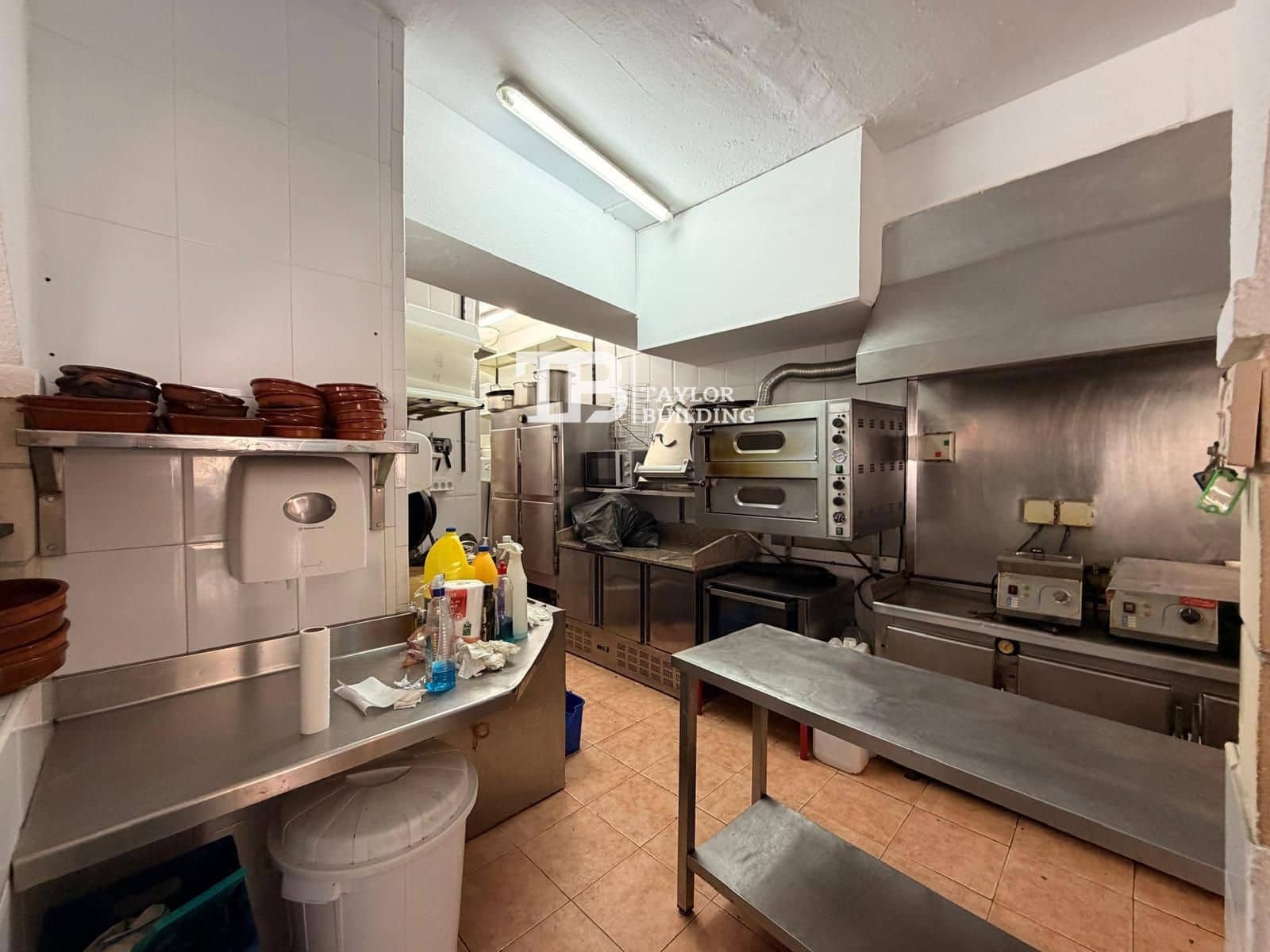 Kaupallinen myytävänä paikassa Santa Ponsa mukana 
autotalli - 149 900 € (Ref: 9467765)