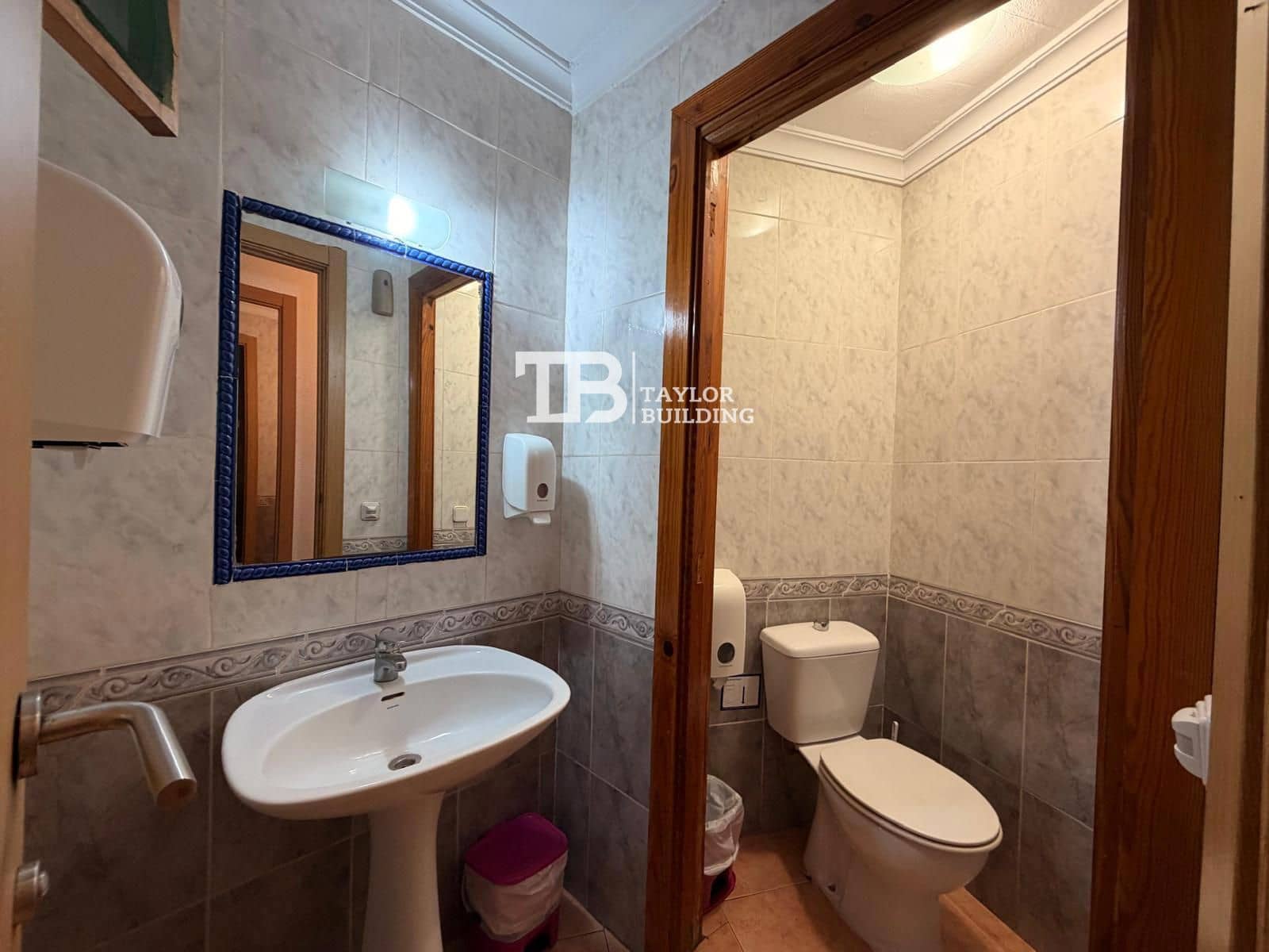 Kaupallinen myytävänä paikassa Santa Ponsa mukana 
autotalli - 149 900 € (Ref: 9467765)