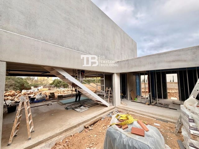 4 bedroom Villa for sale in Sa Torre (Llucmajor), Llucmajor with pool garage - € 2,690,000 (Ref: 9544132)