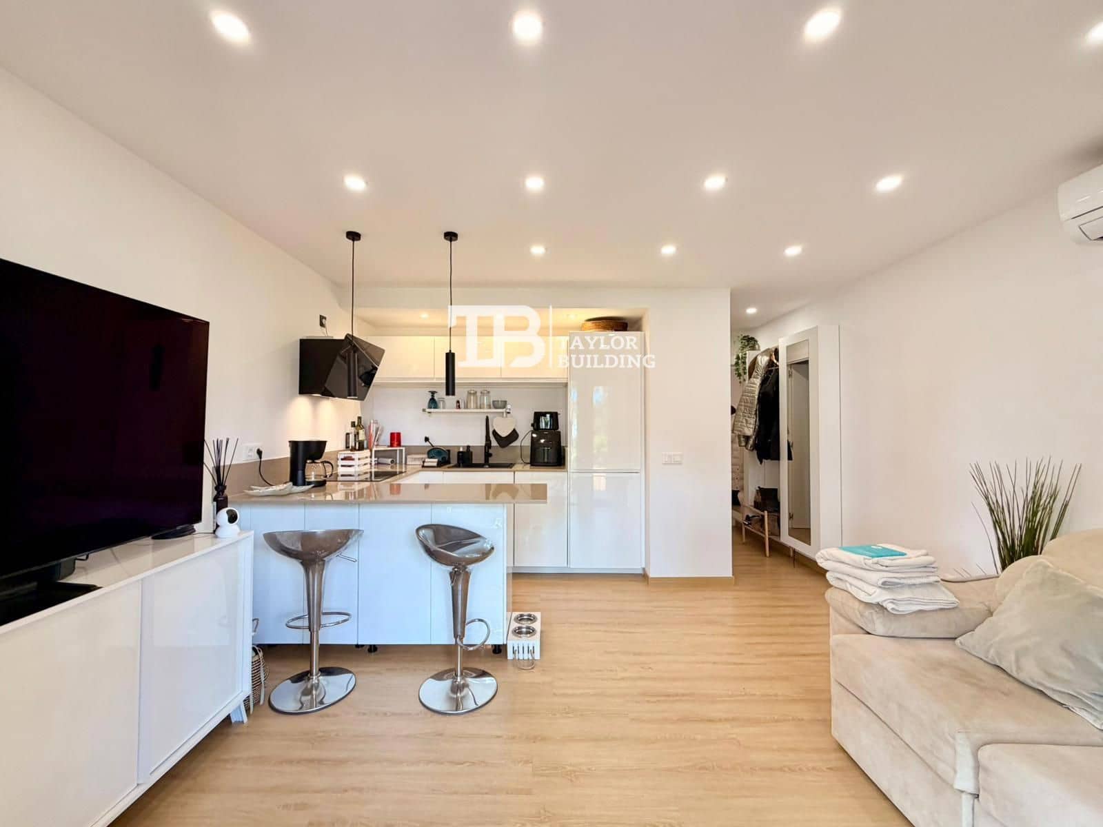 1 sovrum Lägenhet till salu i Santa Ponsa med pool - 335 000 € (Ref: 9559118)