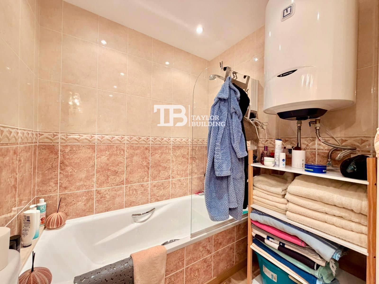 1 sovrum Lägenhet till salu i Santa Ponsa med pool - 335 000 € (Ref: 9559118)