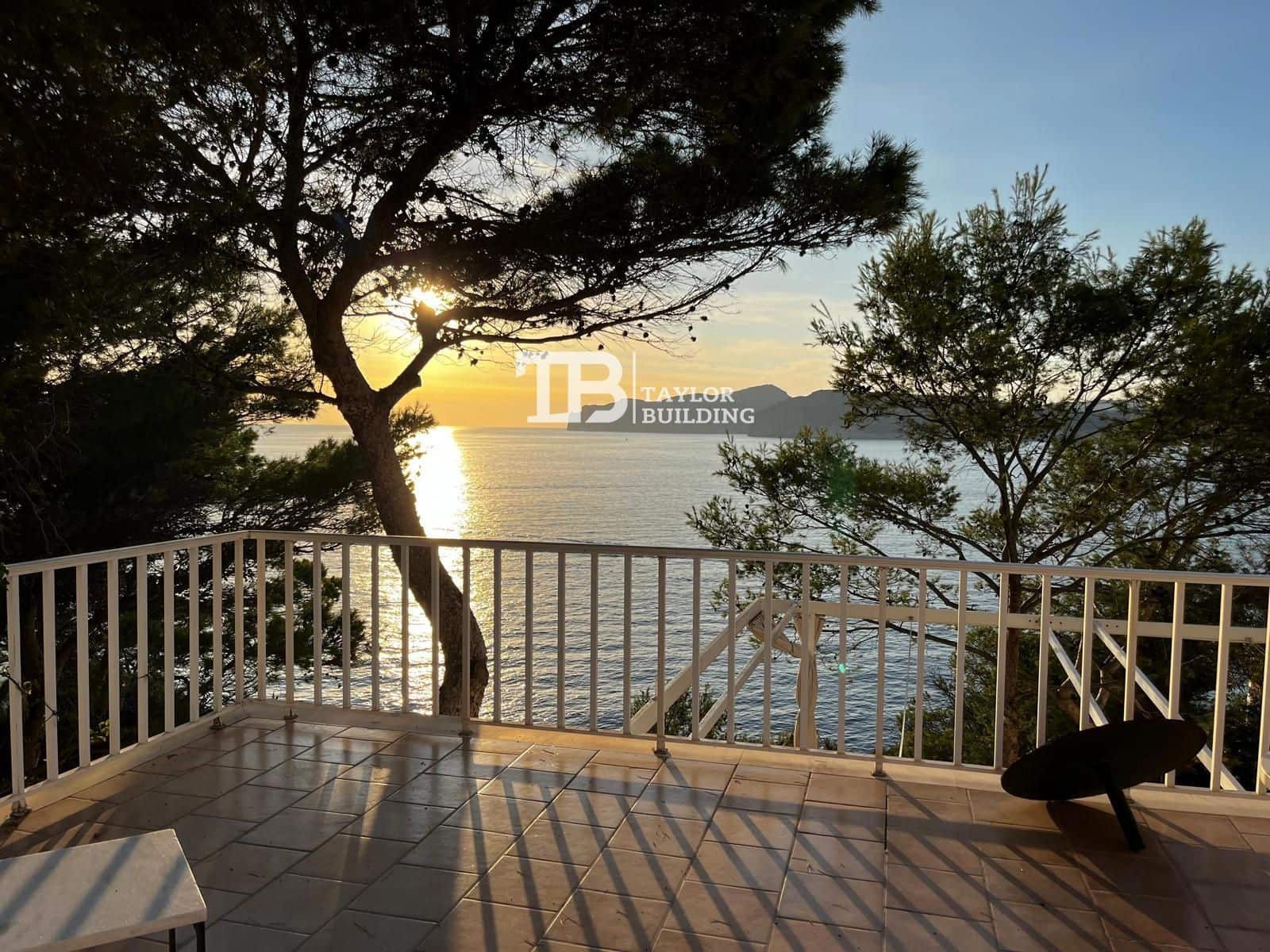 5 bedroom Flat for sale in Santa Ponsa - € 1,825,000 (Ref: 9573492)