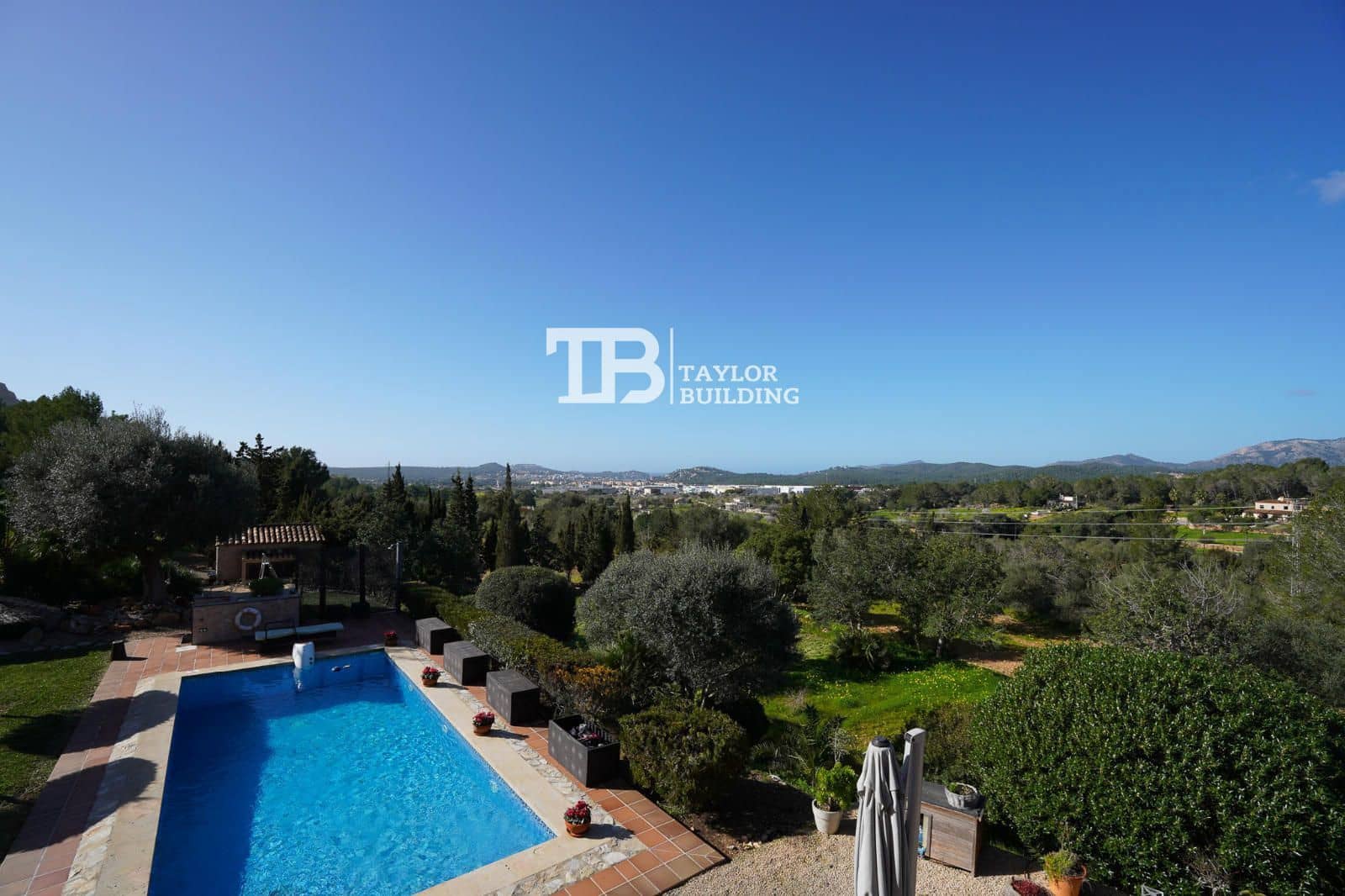 5 sypialnia Willa na sprzedaż w Calvia z basenem garażem - 2 170 000 € (Ref: 9580159)