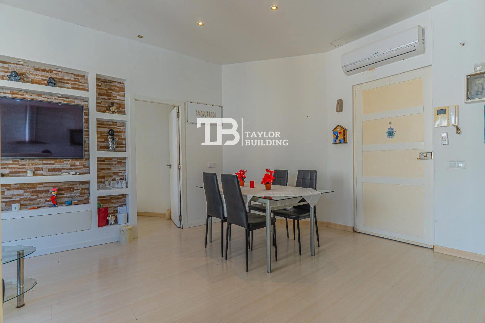 3 bedroom Flat for sale in Palma de Mallorca - € 329,000 (Ref: 9626735)
