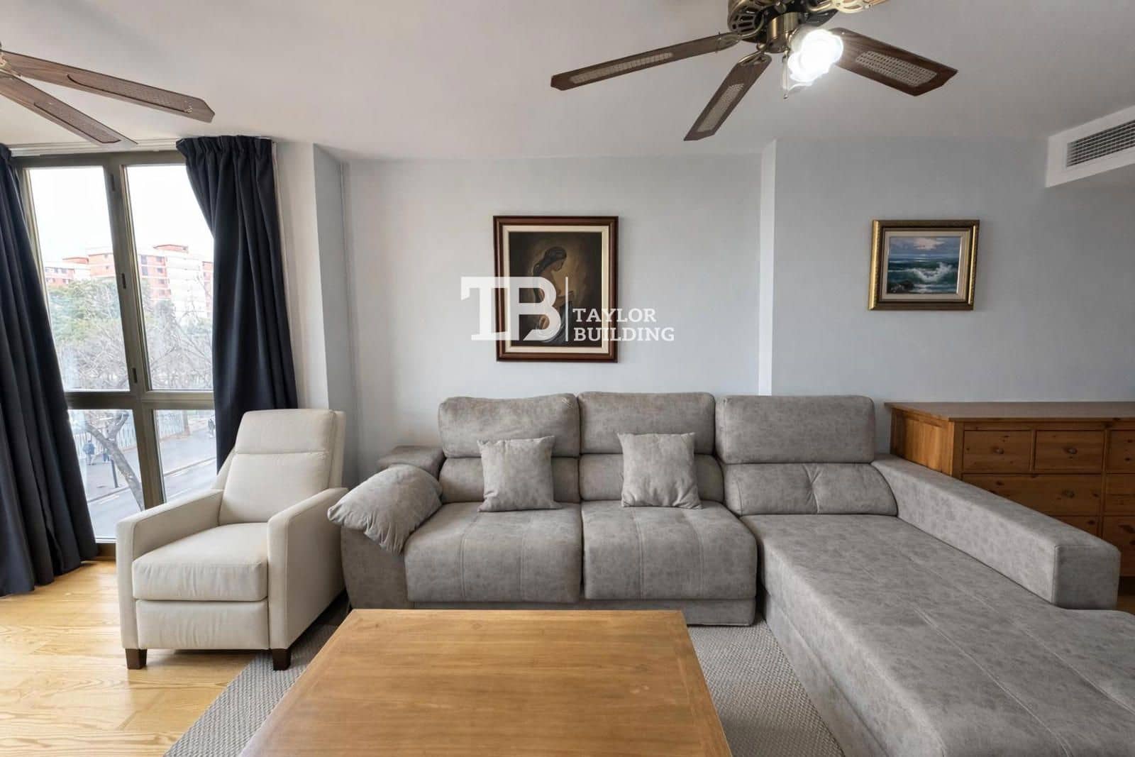 3 bedroom Flat for sale in Palma de Mallorca - € 399,000 (Ref: 9709465)