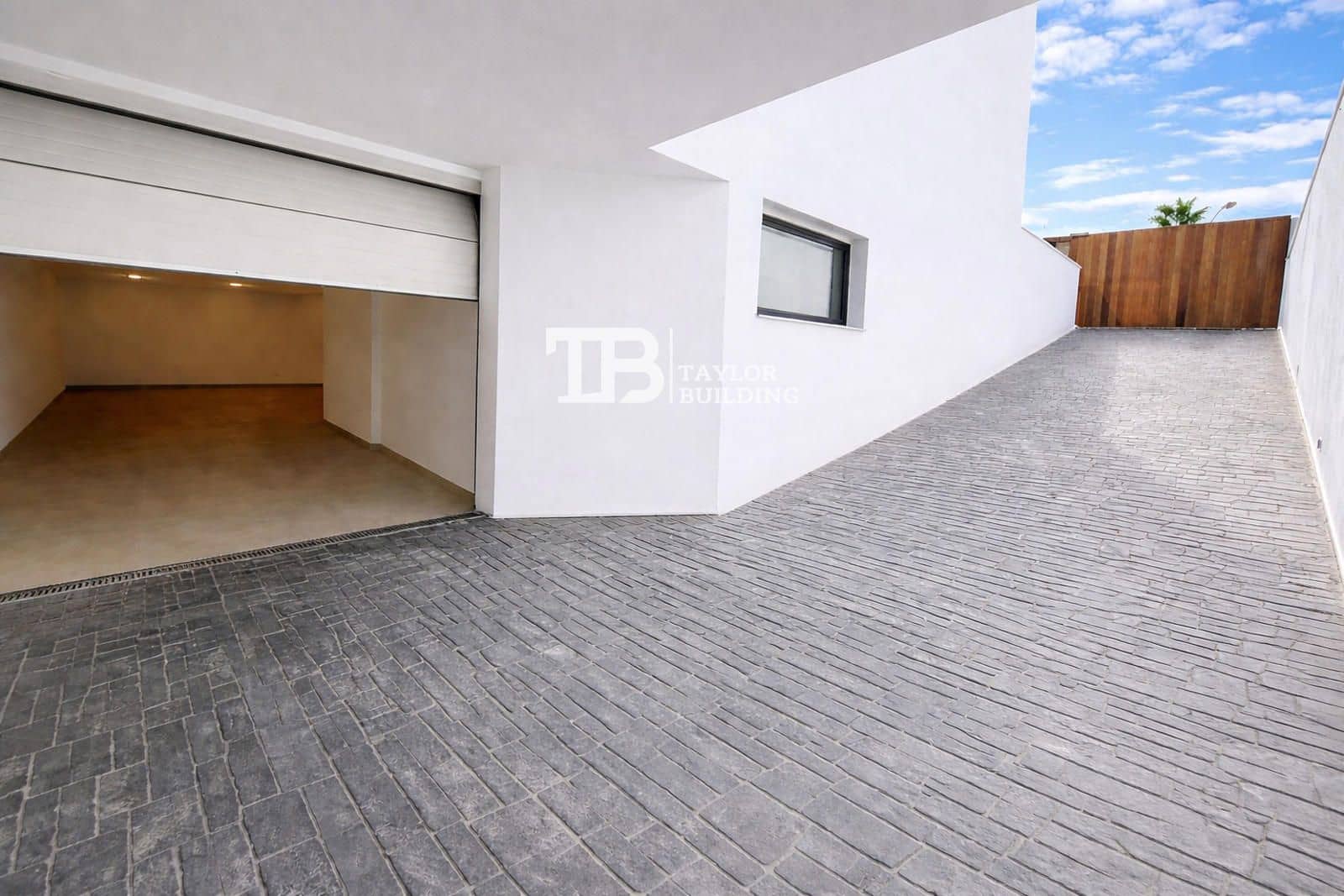 4 bedroom Villa for sale in Marratxi with pool garage - € 2,125,000 (Ref: 9733672)