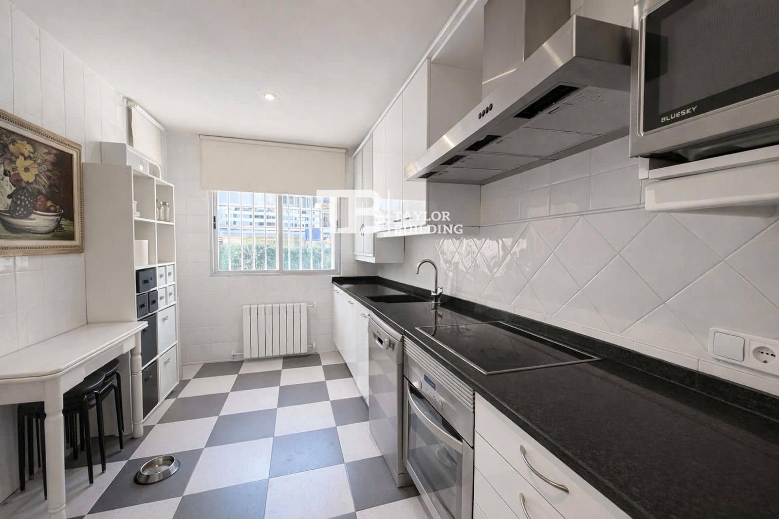 4 bedroom Townhouse for sale in Cala Mayor with pool garage - € 900,000 (Ref: 9734994)