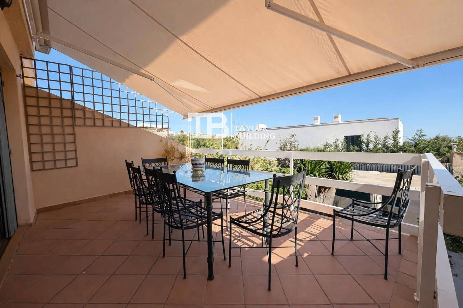4 bedroom Townhouse for sale in Cala Mayor with pool garage - € 900,000 (Ref: 9734994)