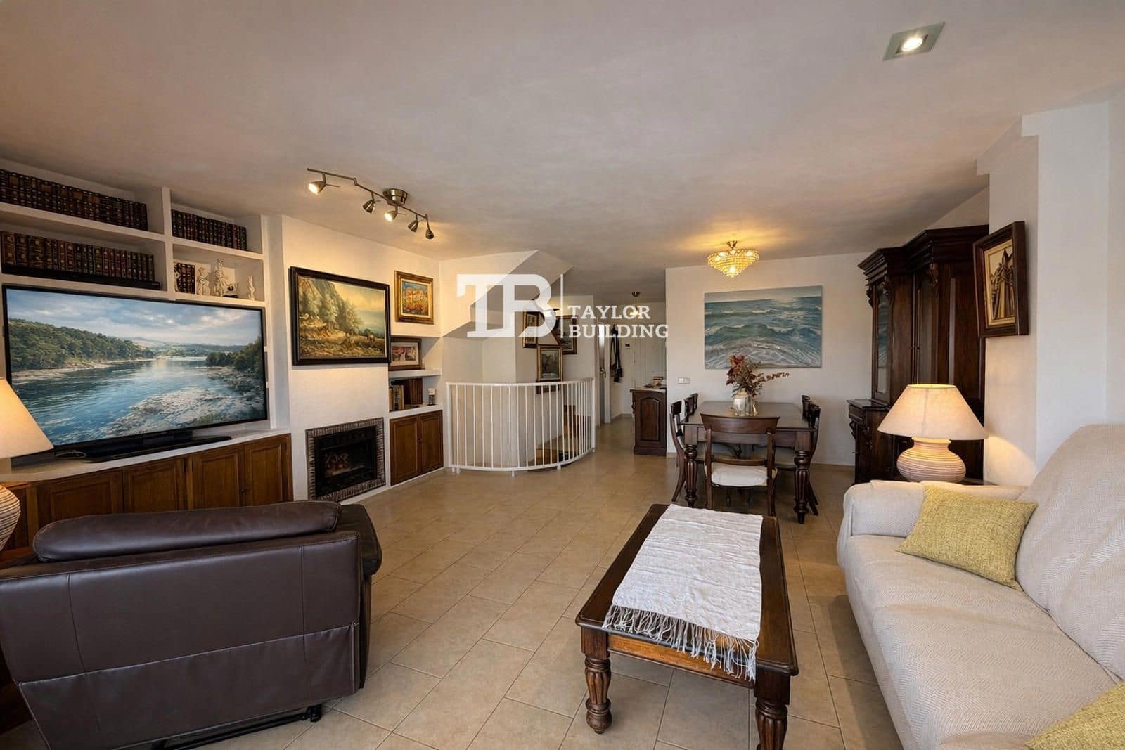 4 bedroom Townhouse for sale in Cala Mayor with pool garage - € 900,000 (Ref: 9734994)