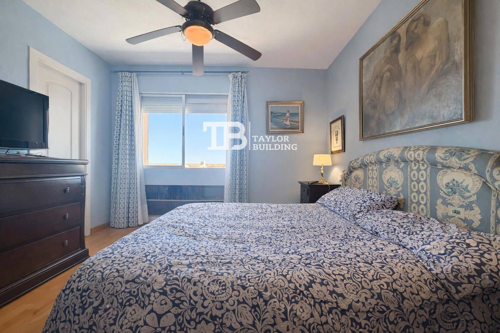 4 bedroom Townhouse for sale in Cala Mayor with pool garage - € 900,000 (Ref: 9734994)