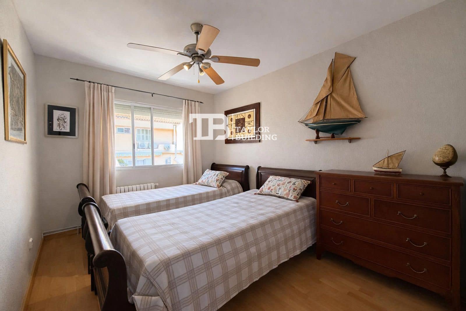 4 bedroom Townhouse for sale in Cala Mayor with pool garage - € 900,000 (Ref: 9734994)