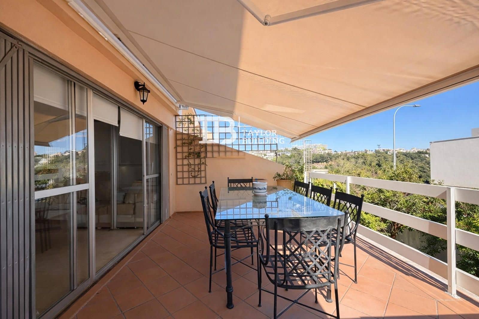 4 bedroom Townhouse for sale in Cala Mayor with pool garage - € 900,000 (Ref: 9734994)