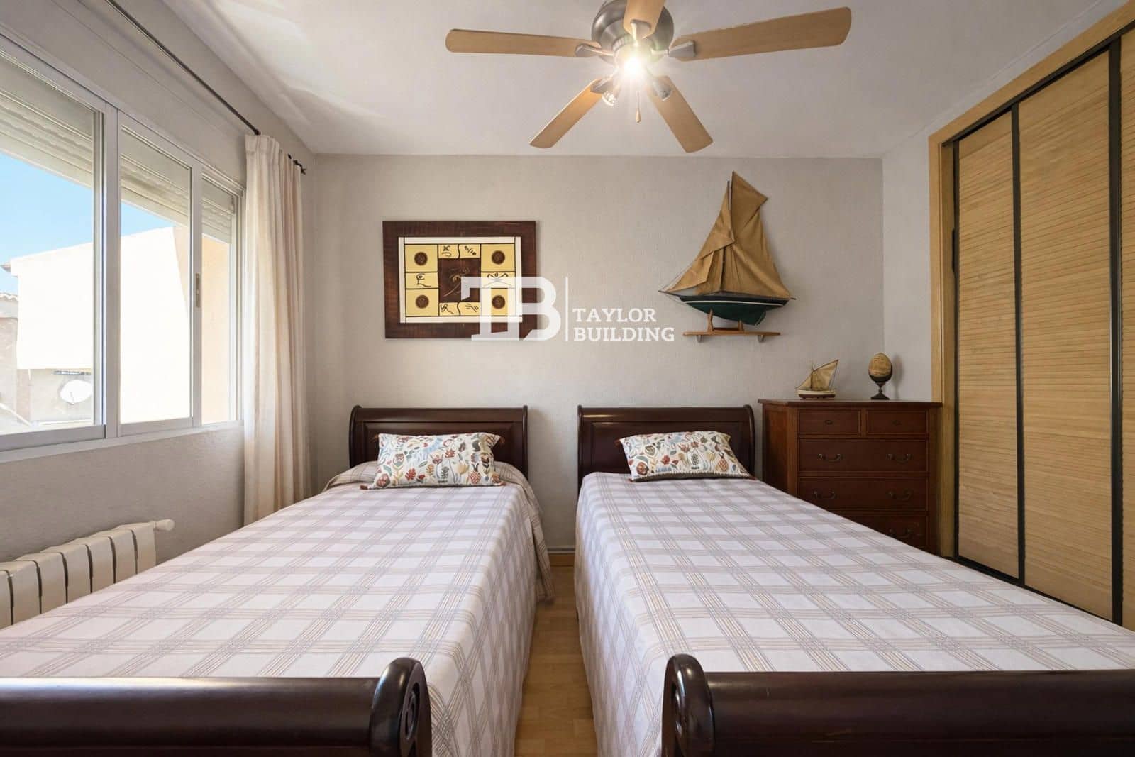 4 bedroom Townhouse for sale in Cala Mayor with pool garage - € 900,000 (Ref: 9734994)