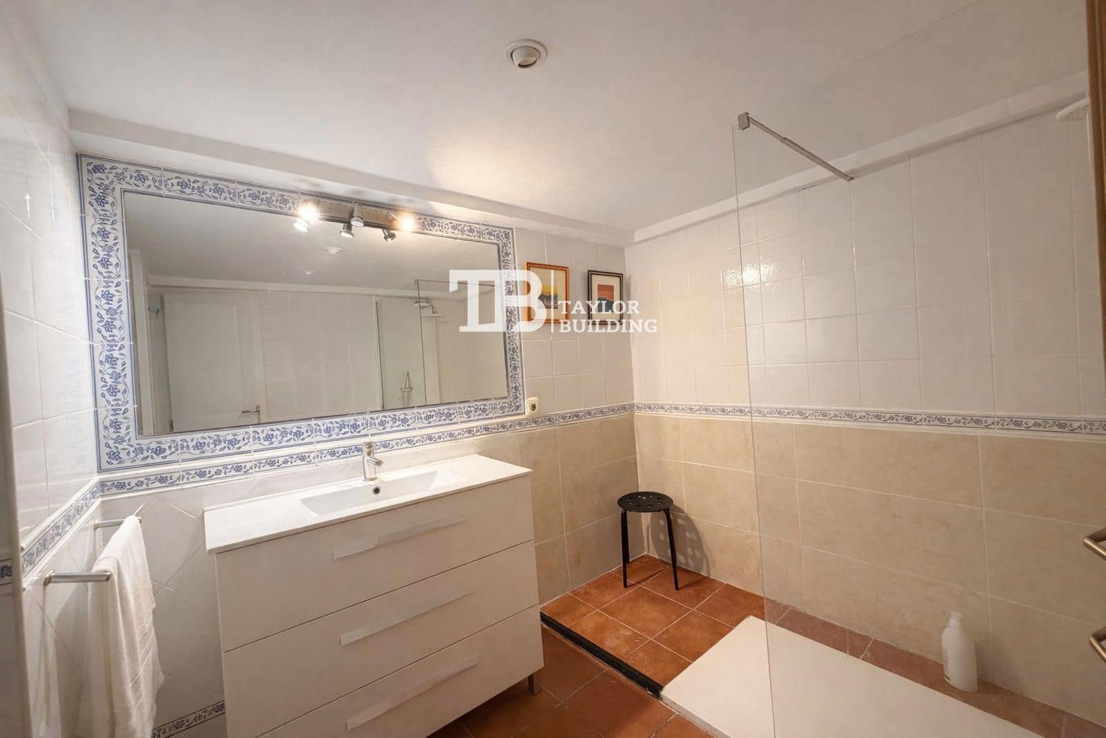 4 bedroom Townhouse for sale in Cala Mayor with pool garage - € 900,000 (Ref: 9734994)