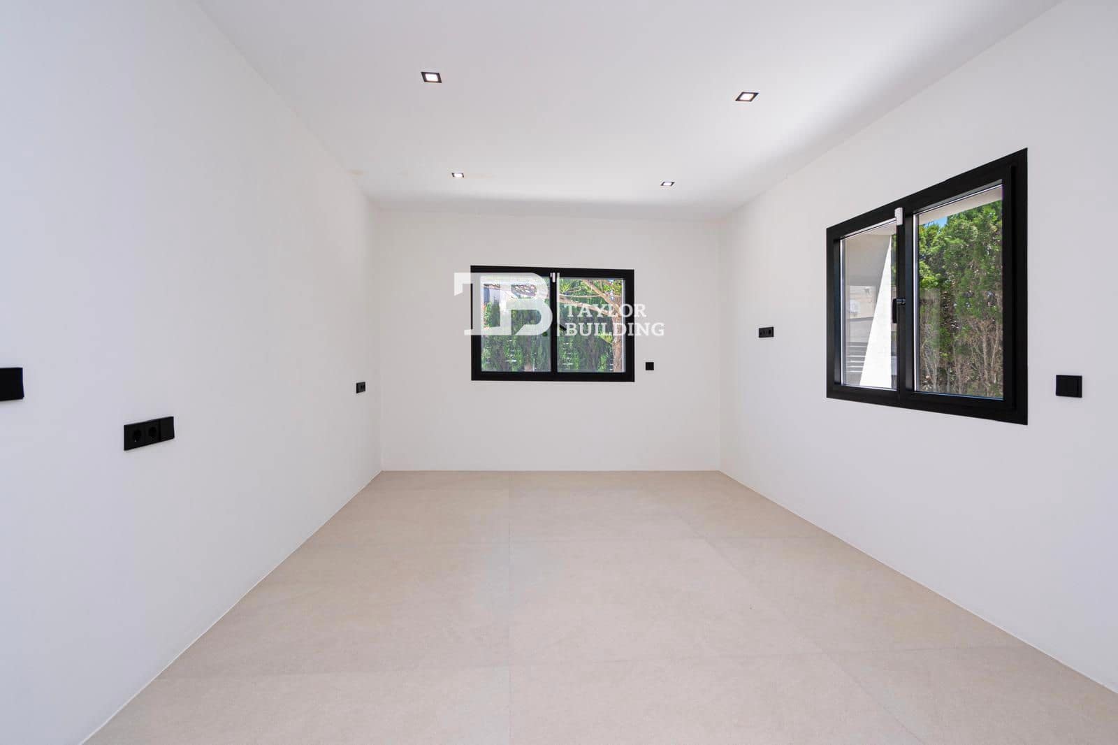 3 slaapkamer Villa te koop in Badia Gran met zwembad garage - € 1.645.000 (Ref: 9734995)