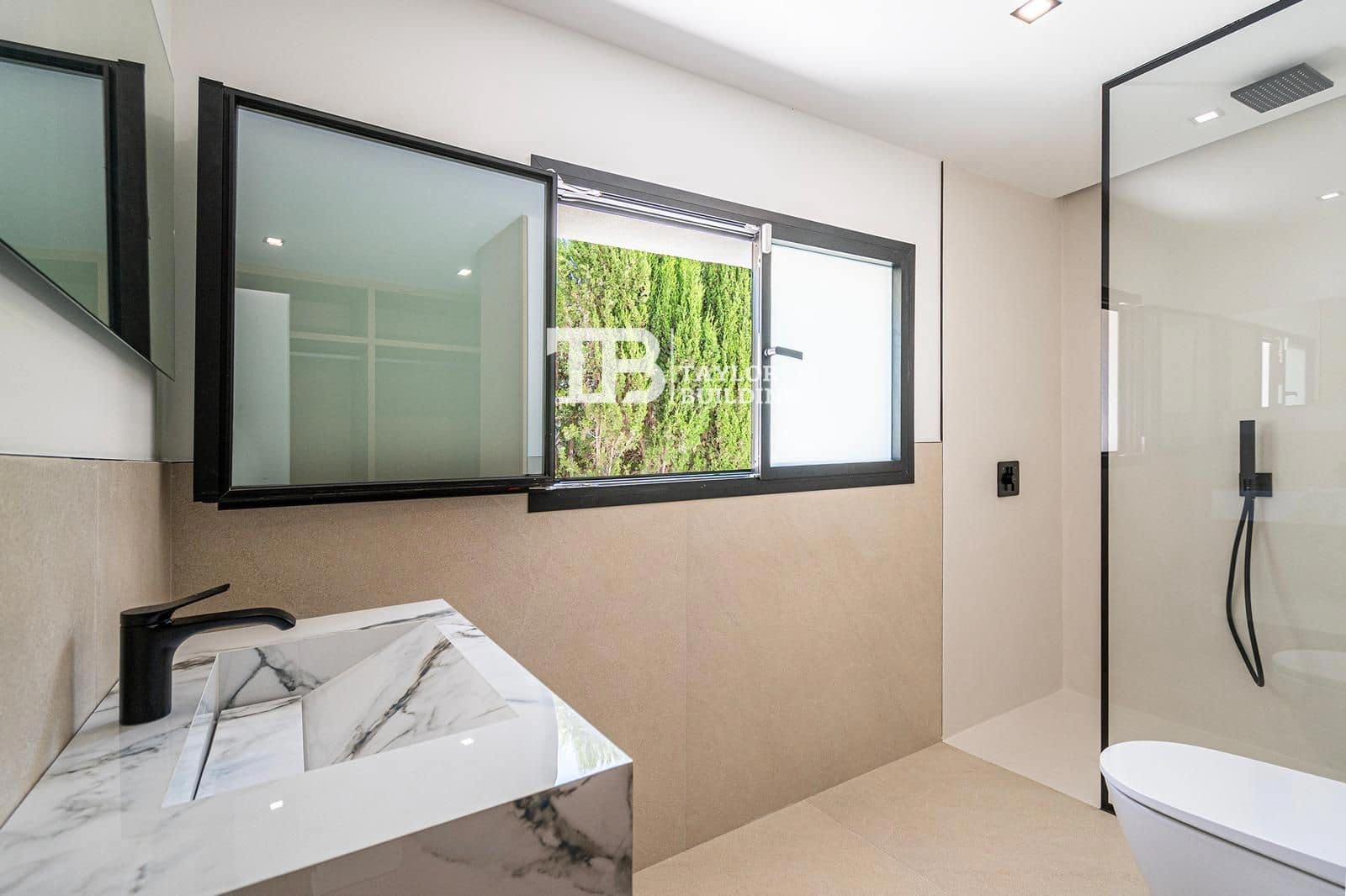 3 slaapkamer Villa te koop in Badia Gran met zwembad garage - € 1.645.000 (Ref: 9734995)