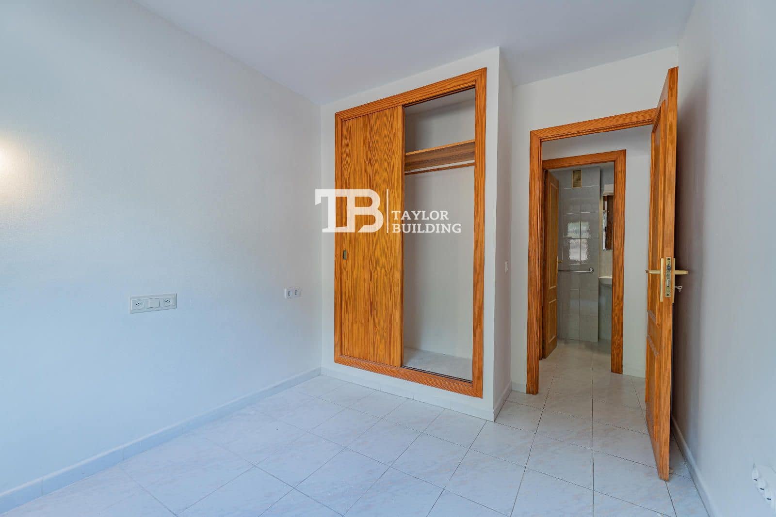 2 bedroom Flat for sale in Peguera / Paguera with pool garage - € 365,000 (Ref: 9736027)