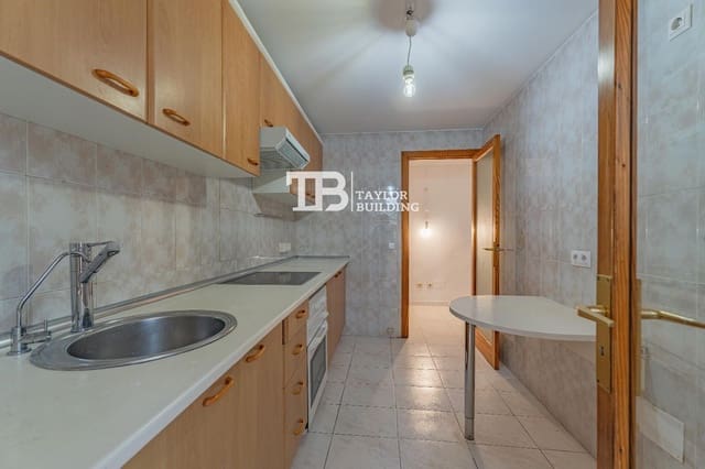 Piso de 2 habitaciones en Peguera / Paguera, Calvià en venta con piscina garaje - 365.000 € (Ref: 9736027)